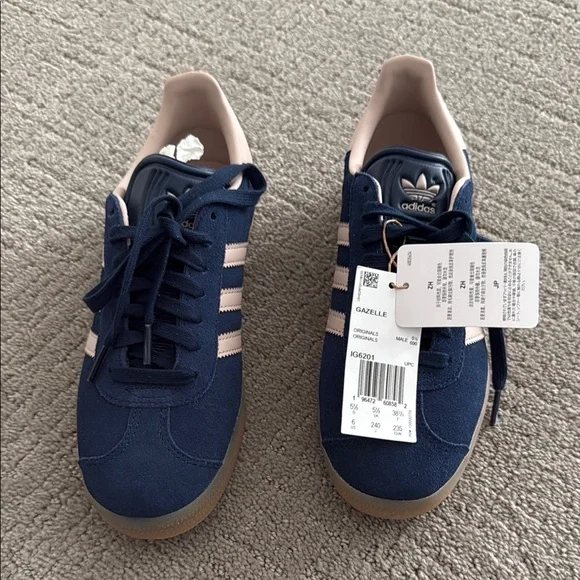 Adidas Gazelle Blue and taupe sneakers . Brand new - Picture 1 of 3